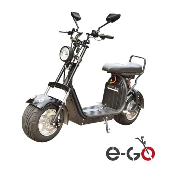 Ego Rider vie sinut harrastuksiin ja töihin tehokkaan 1000 watin moottorin ansiosta. Pitkäkestoinen 20 Ah (1,2 kWh) akku varmistaa pidemmät reissut. Valitse lisäakku tuplaamaan ajomatkat. <strong>Tällöin ajomatka jopa 120 km!</strong>  