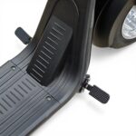 Ego EVO2 Sähköskootteri musta etujalkatapit Skootterikauppa