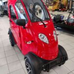 Motokettu Vire SQ1 hytillinen sähkömopoauto