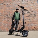 Techlife Q3 RS Musta Sähköpotkulauta Skootterikauppa.com hengailu