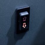 Kontio Autokruiser -sähkömopoauton sähköisen ikkunan kytkin
