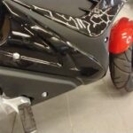 SuperMoto Etu ala muovi oikea – asennettuna